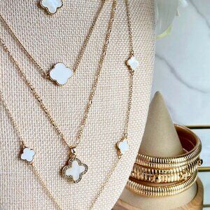 Meringue Necklace: A Three-in-One Masterpiece